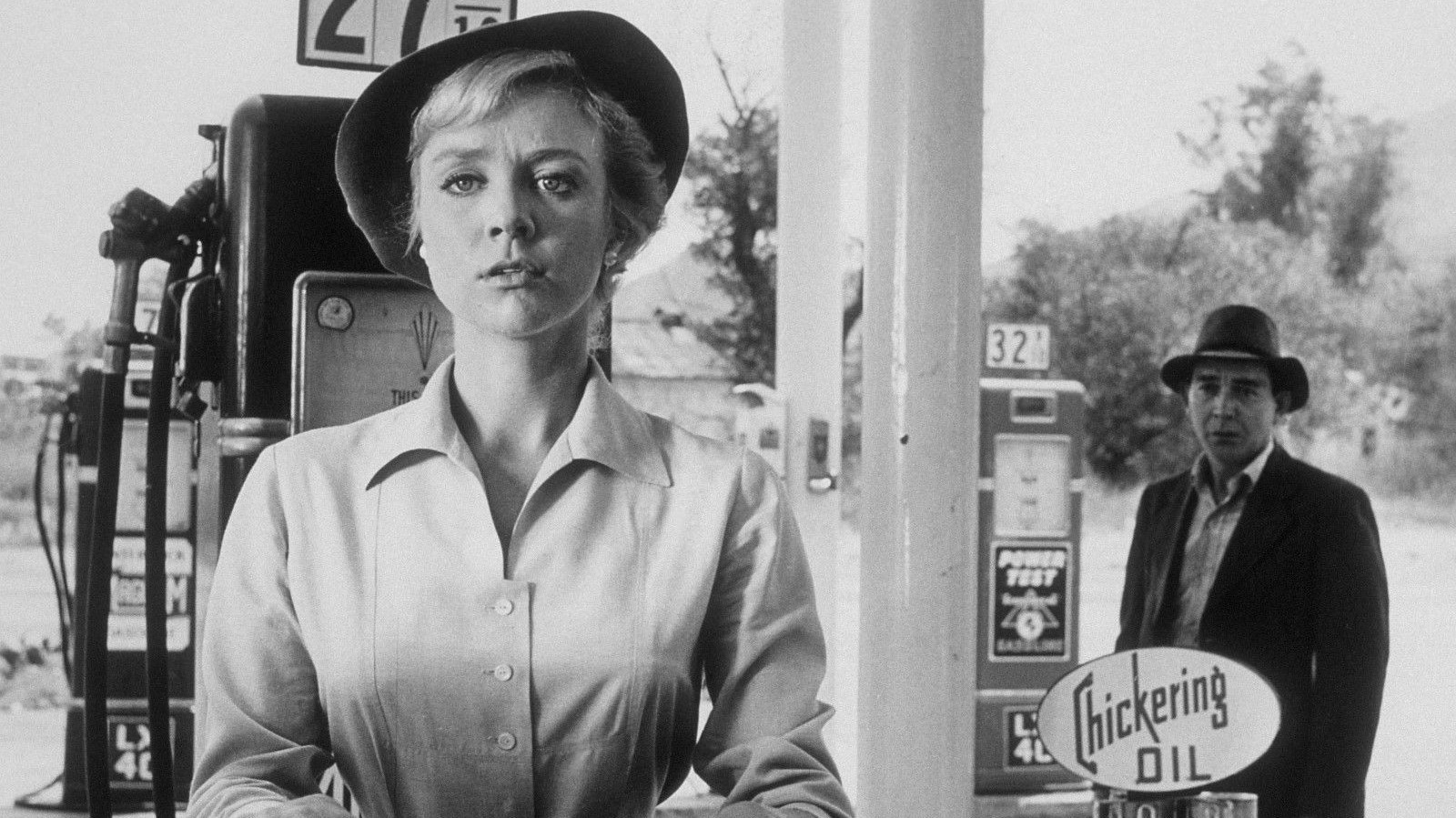 The Twilight Zone Made An Unauthorized Change To The Hitch-Hiker Its Author Hated – /Film