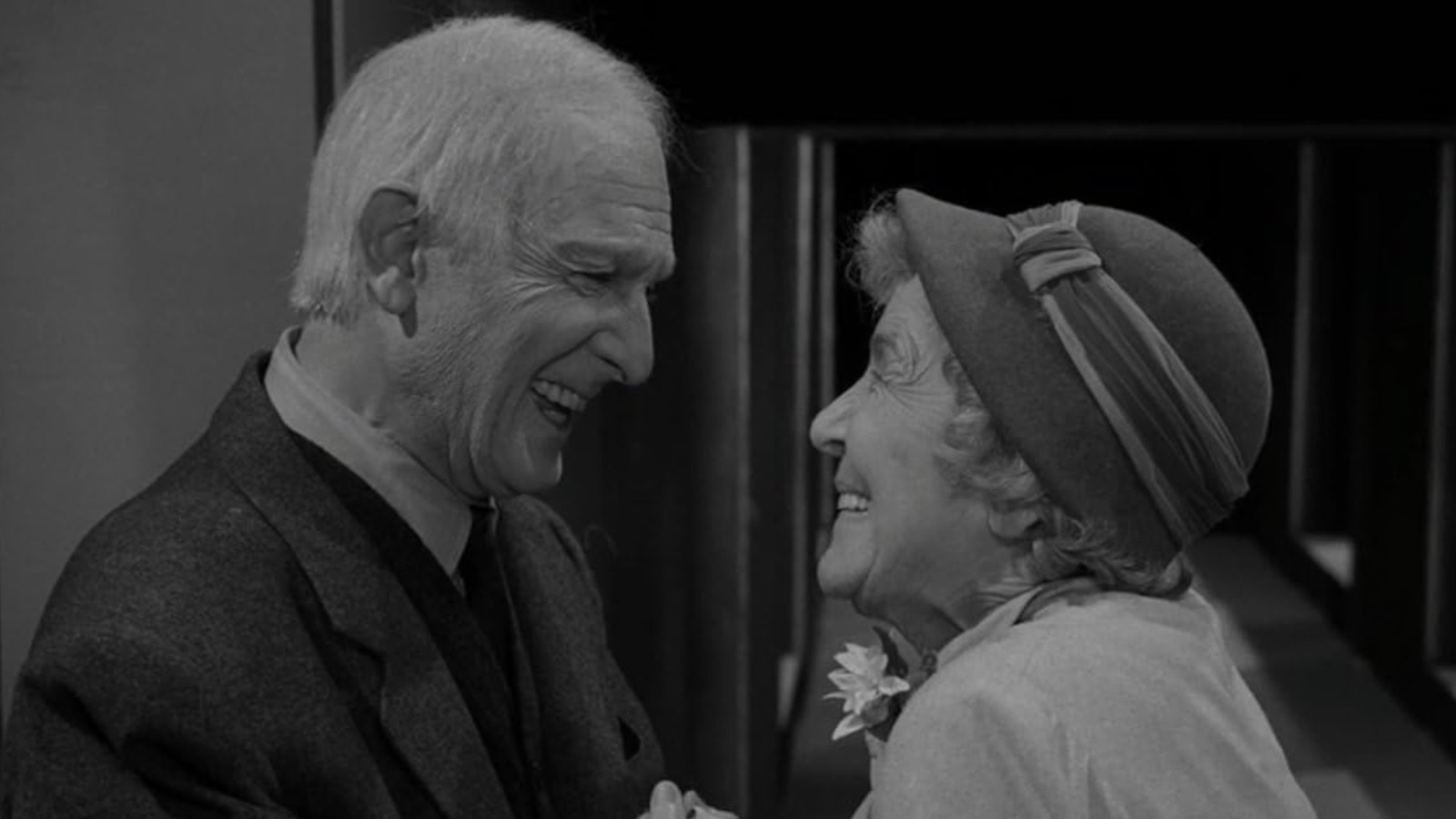 The Twilight Zone Unknowingly Cast An Actor Who Was Really Living The the-twilight-zone-unknowingly-cast-an-actor-who-was-really-living-the