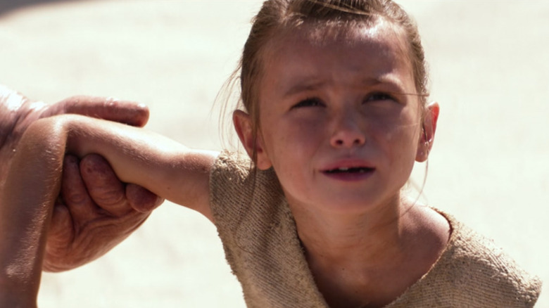 Young Rey on Jakku