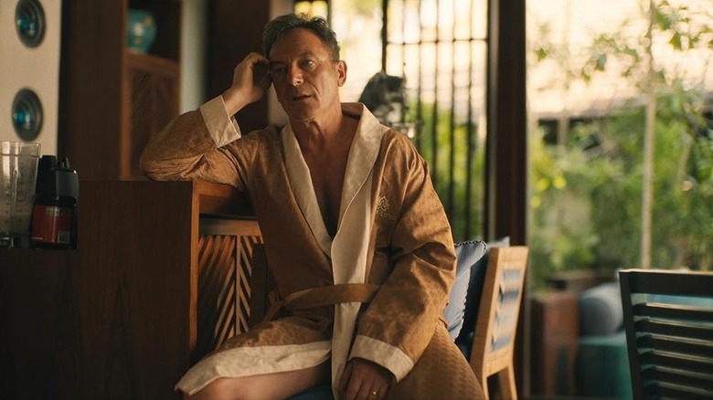 Jason Isaacs as Tim Ratliff in The White Lotus season 3