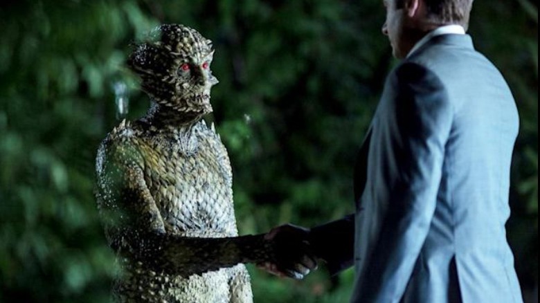 Mulder shakes hands with were-monster