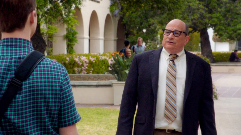 David Silzburg plays a professor who guides IAIN Armitage in the role of Sheeldon Cooper in Young Sheldon