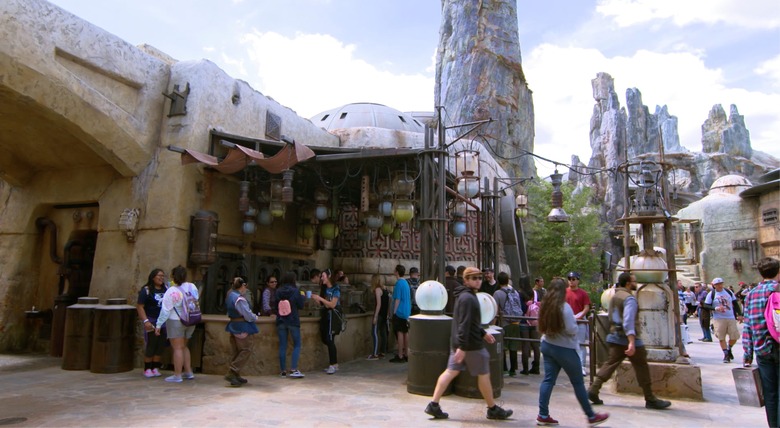 star wars galaxy's edge milk stand