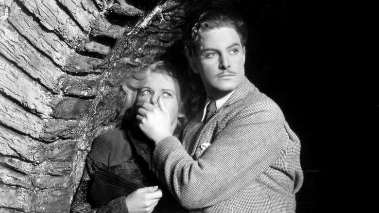 Robert Donat and Madeleine Carroll in The 39 Steps