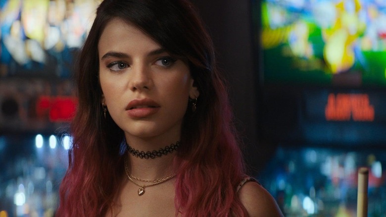Liv choker pink hair