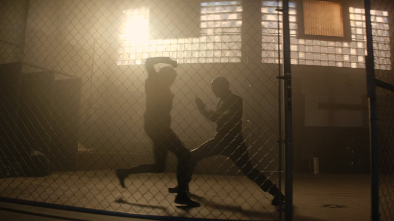 Alaqua Cox as Maya fighting Charlie Cox as Daredevil in Echo