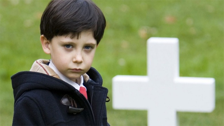 Seamus Davey-Fitzpatrick as Damien