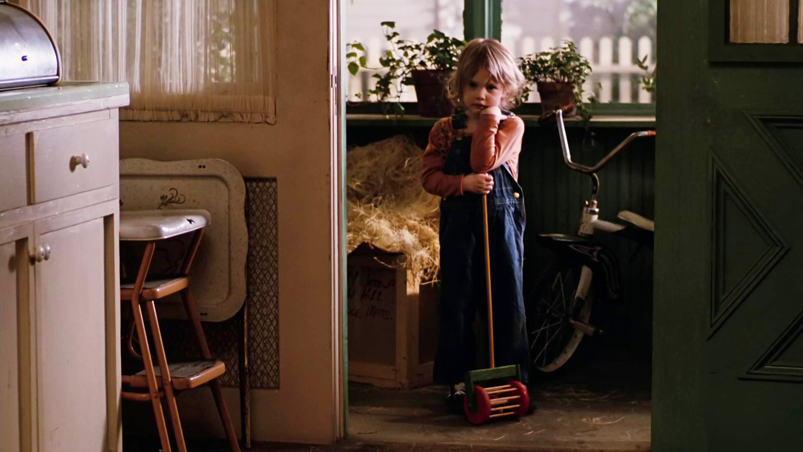 This Forgotten 1980 Sci-Fi Horror Movie Kicked Off Drew Barrymore's Hollywood Career