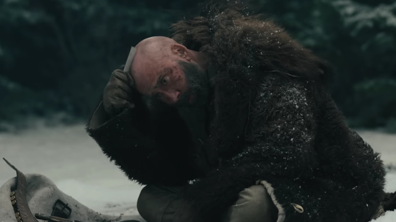 Nicolas Cage's Miller shaving his head in Butcher's Crossing