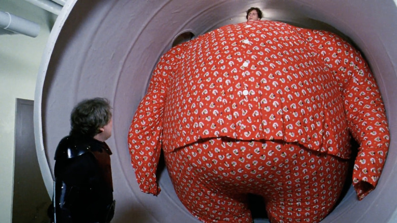 Dave Thomas as Doug McKenzie beholds the epically beer-bloated Rick Moranis as Bob McKenzie in Strange Brew