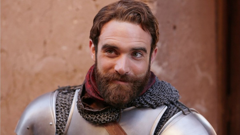 Galavant smiling charmingly in Galavant