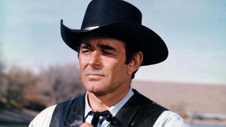 Marshal Jim Crown on Cimarron Strip