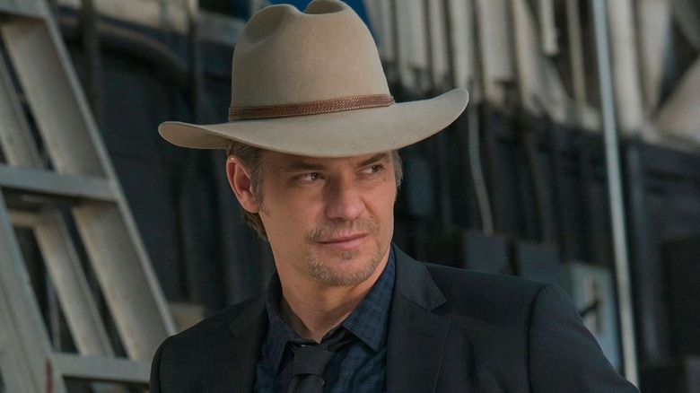 Raylan Givens wearing a cowboy hat on 