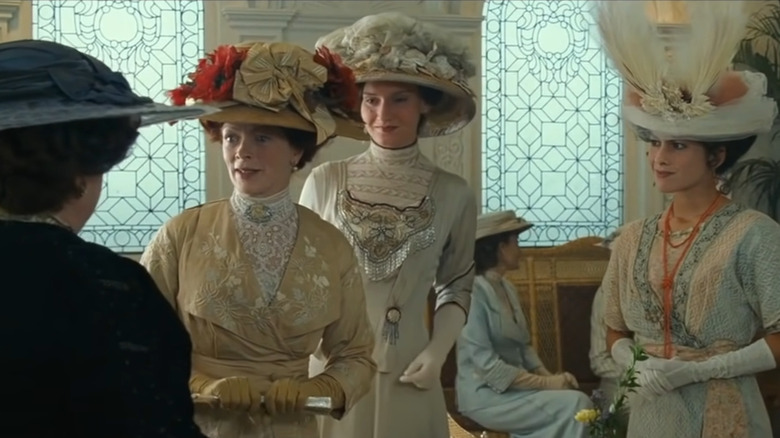 Frances Fisher and the ladies in Titanic