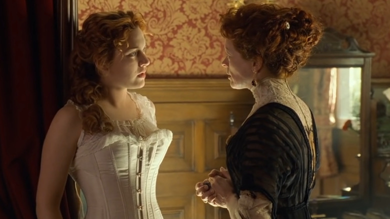 Kate Winslet and Frances Fisher in Titanic