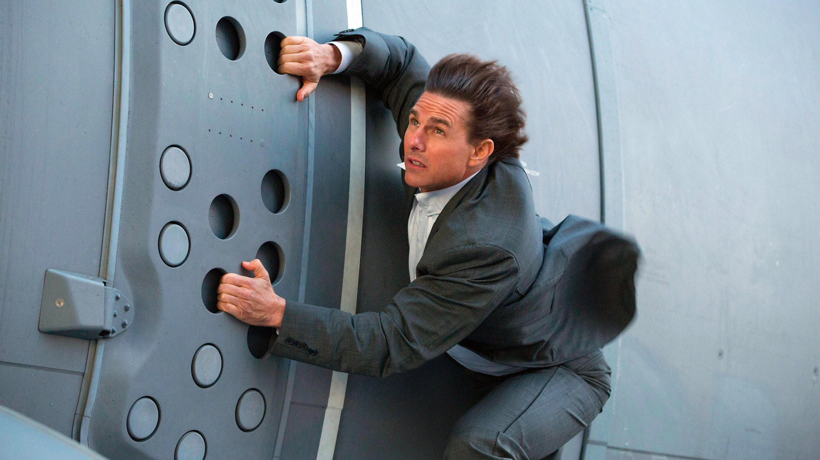 Tom Cruise Was Flying Blind In Mission: Impossible – Rogue Nation's Plane Hang Stunt