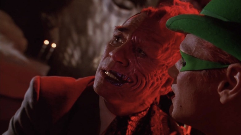 Tommy Lee Jones as Two-Face and Jim Carrey as the Riddler in Batman Forever