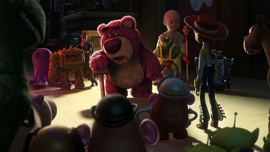 Toy-story-3-lotso_and_gang