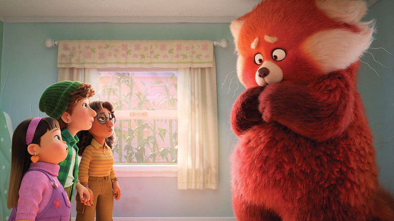 Red Panda Mei and her best friends