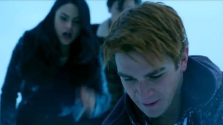 Archie resuscitating Cheryl in Riverdale
