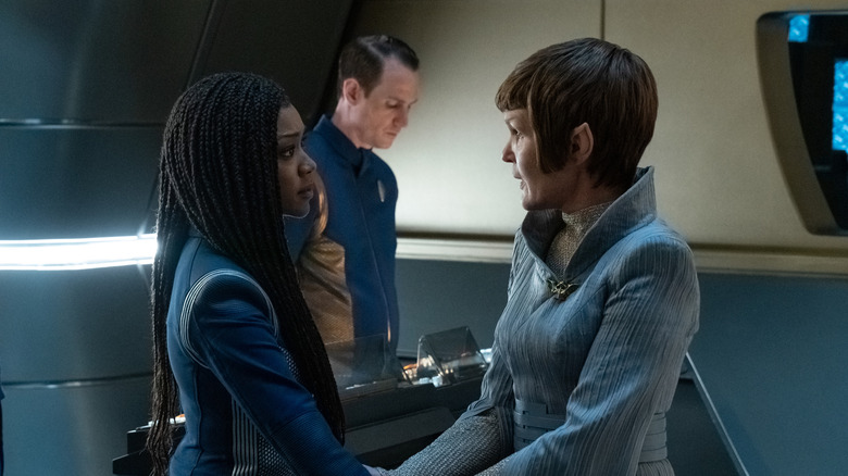 Michael Burnham and T'Rina clasping hands in Star Trek: Discovery