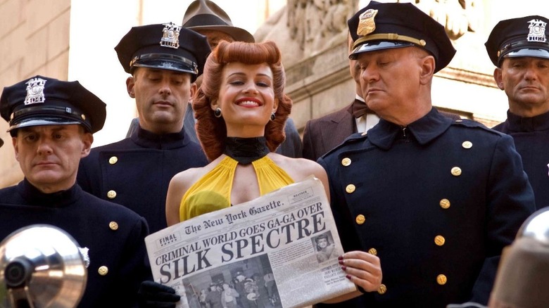 Silk Spectre posing for picture
