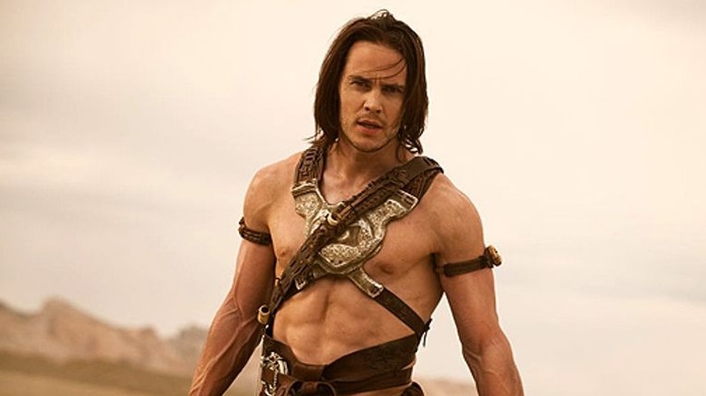 Taylor Kitsch in desert