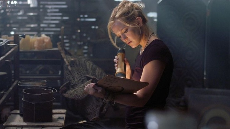 Kate Hudson as Caroline Ellis in The Skeleton Key 