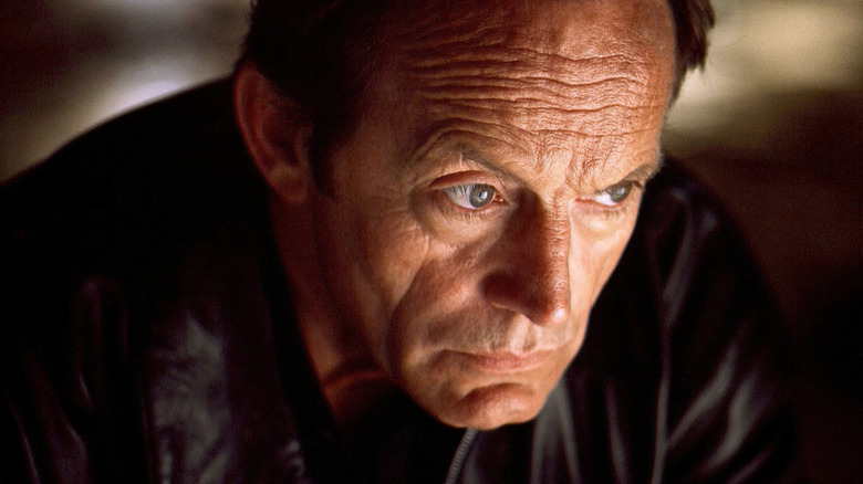 Lance Henriksen in Millennium