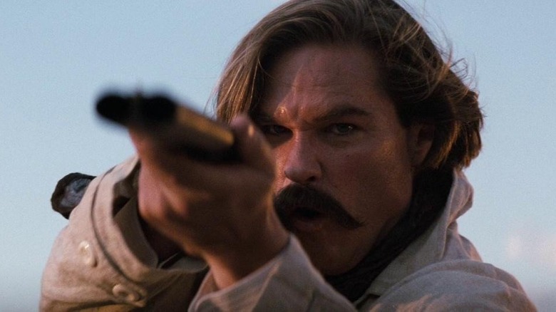 Kurt Rusell como Wyatt Everp para Tombstone