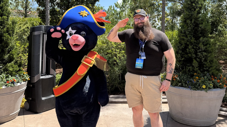 a schlubby SlashFilm editor meets the transcendent Captain Cacao