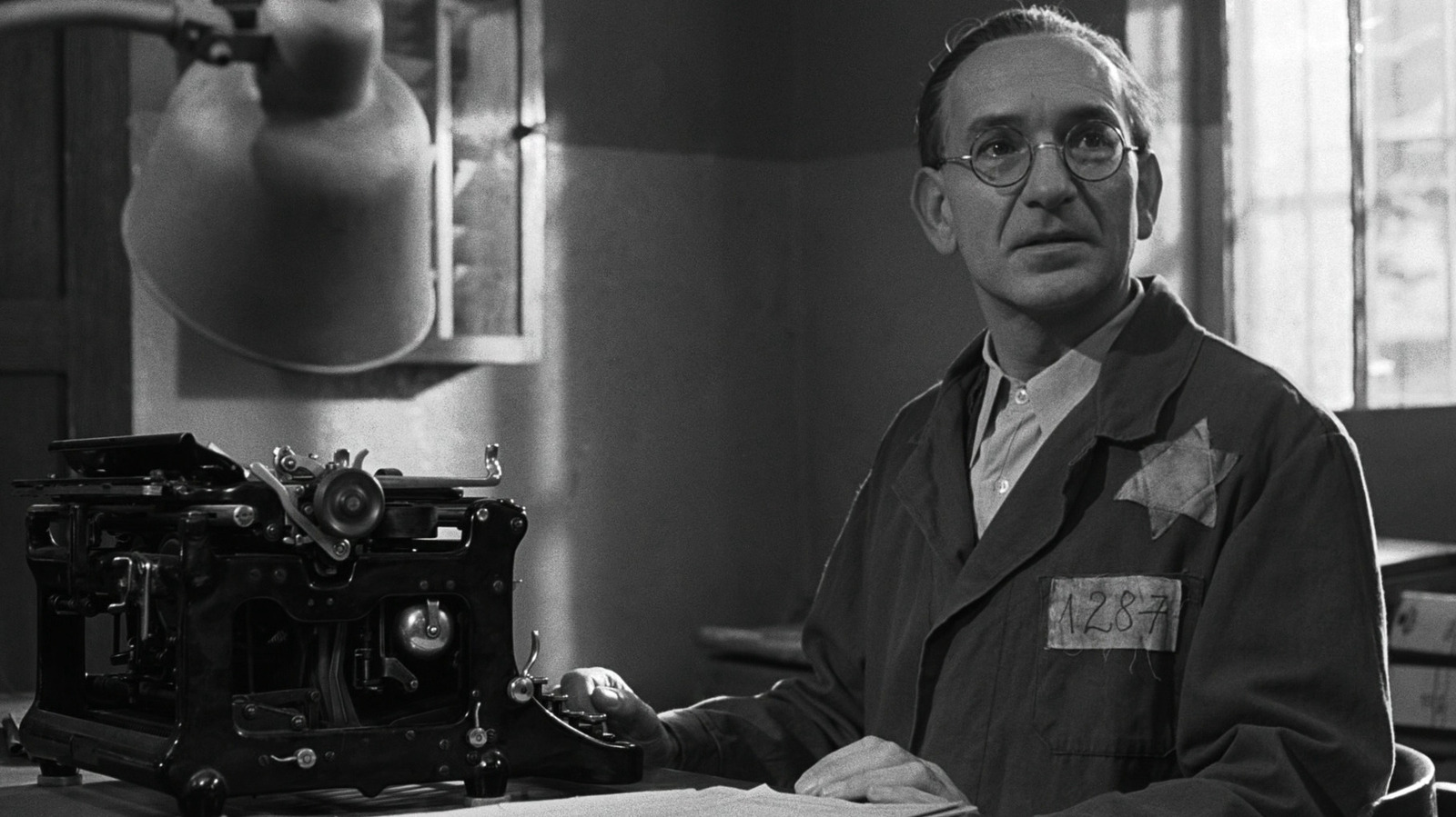 Universal Tried To Make A Big Change To Schindler's List, But Steven Spielberg Refused - Vimarsana News