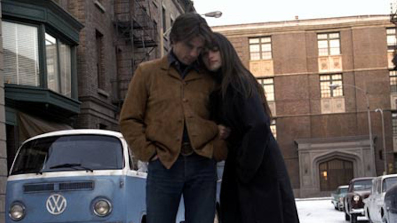 Tom Cruise as David and Penelope Cruz as Sofia recreating a Bob Dylan album cover in Vanilla Sky