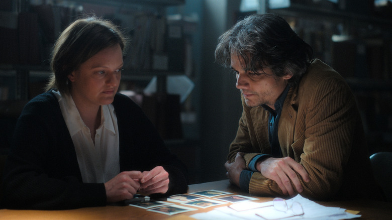 Wagner Moura and Elisabeth Moss in Shining Girls