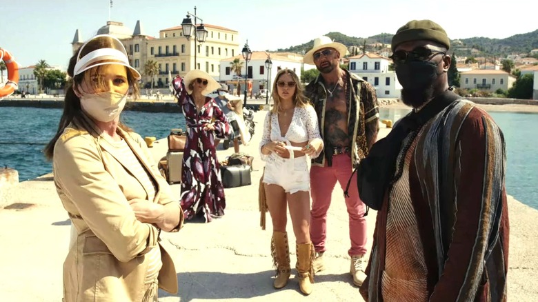 கண்ணாடி வெங்காயம்: ஒரு கத்தியின் மர்மம், சந்தேக நபர்கள் அனைவரும் கப்பல்துறையில் நிற்கிறார்கள்