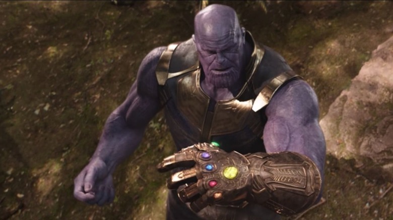Thanos Infinity War gauntlet