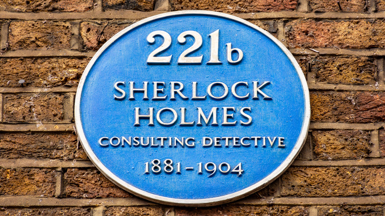 The plague for 221b Baker Street