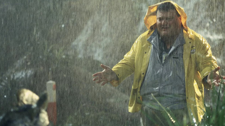 Dennis Nedry meets an average dilophosaur in Jurassic Park