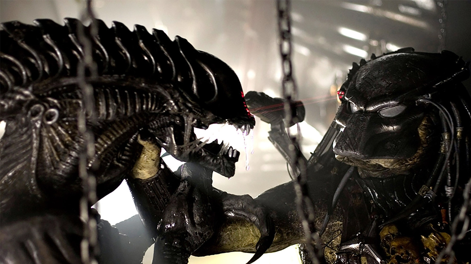 Aliens vs. Predator: Requiem – Design Studio Press