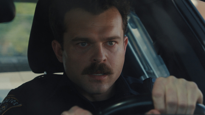 Paul drives his policeman in weapons