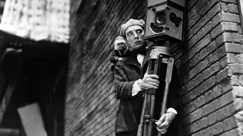 Buster Keaton in The Cameraman