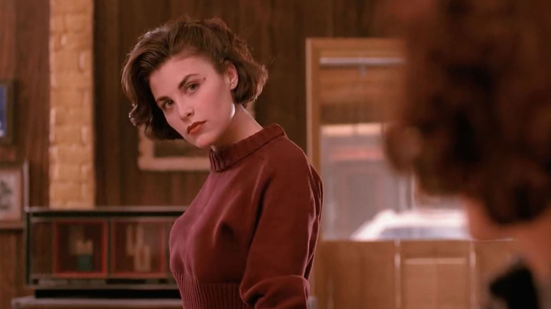 Sherilyn Fenn as Audrey Horne dances at the Double R diner in Twin Peaks
