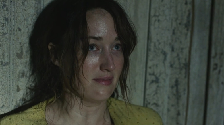 Anna (Ashley Johnson) tired and sweaty in The Last of Us
