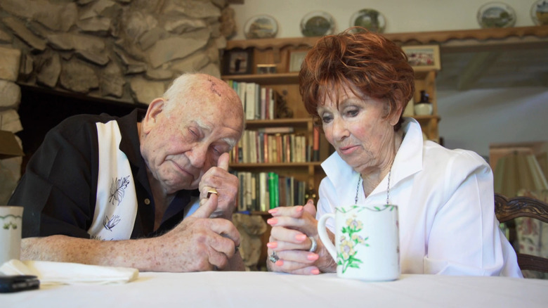 Marion Ross sitting with Ed Asner in Senior Entourage
