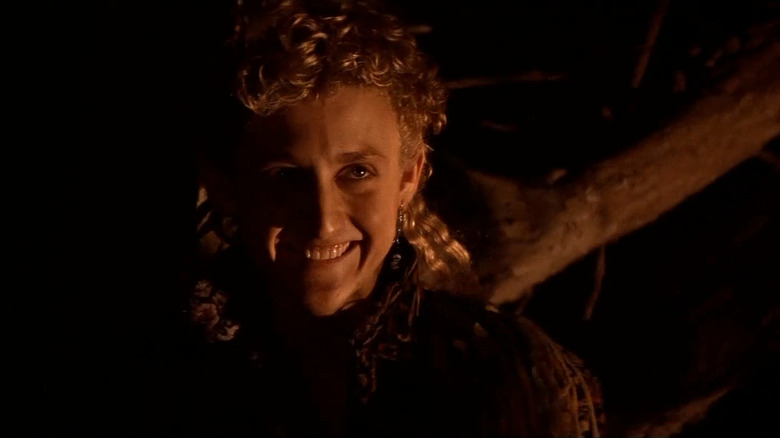 Marko (Alex Winter) grinning in The Lost Boys