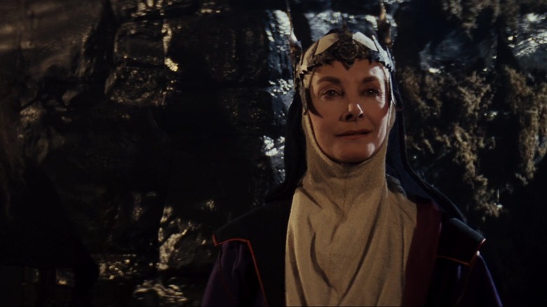 Jean Marsh as Bavmorda sends out the troops in Willow