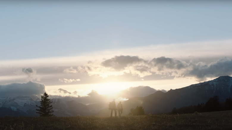 Pedro Pascal and Bella Ramsey in The Last of Us series