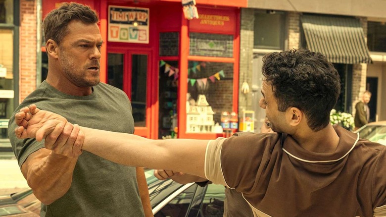 Jack Reacher fights with a scrawny guy who picked the wrong battle