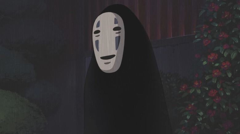 Protecting away, there is no face for himself in the dark rain