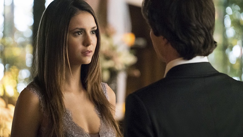 Damon dan Elena memilih untuk menjadi manusia bersama di Musim 6 The Vampire Diaries